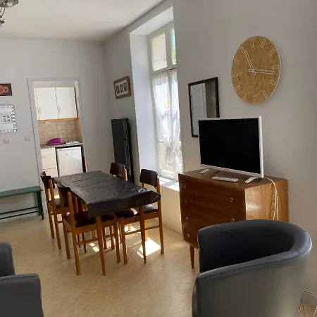 Logis B21 Apartment